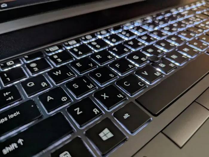 Мобільна робоча станція HP zBook 17 G3 / 17,3" (1920x1080) IPS / Intel Core i7-6820HQ (4 (8) ядра по 2,7 - 3,6 ГГц) / 32 ГБ DDR4 / 512 ГБ SSD / nVidia Quadro M5000M, 8 ГБ GDDR5, 256-біт / WebCam / Fingerprint / Windows 10 б/в - зображення 6