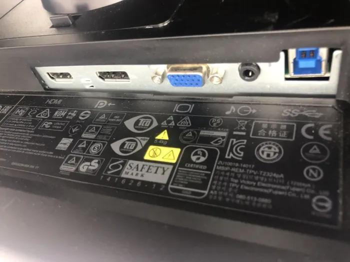 Монітор Lenovo T2324D / 23" (1920x1080) TN WLED / VGA, DP б/в - зображення 4