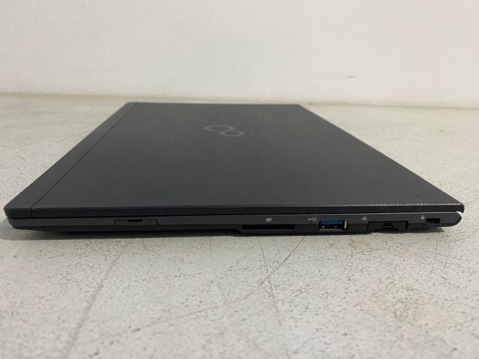 Ноутбук Fujitsu LifeBook U937 / 13.3" (1920x1080) IPS / Intel Core i5-7300U (2 (4) ядра по 2.6 - 3.5 GHz) / 8 GB DDR4 / 128 GB SSD / Intel HD Graphics 620 / WebCam б/в - изображение 4