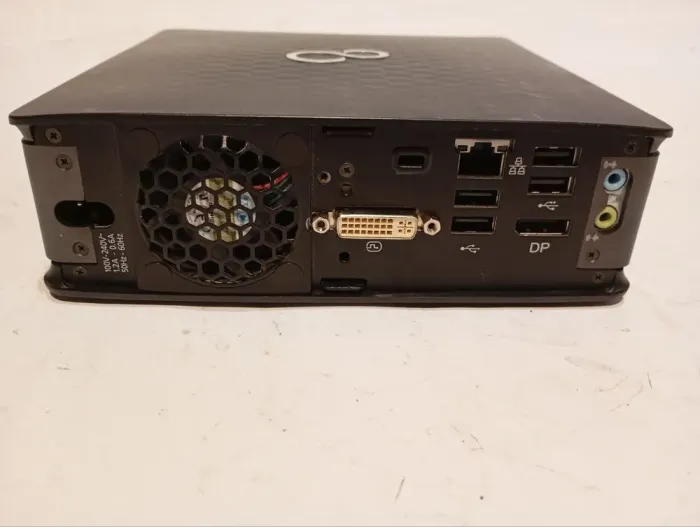 Неттоп Fujitsu Esprimo Q520 USFF / Intel Core i5-4590T (4 ядра по 2.0 - 3.0 GHz) / 8 GB DDR3 / 240 GB SSD / Intel HD Graphics 4600 б/в - зображення 4