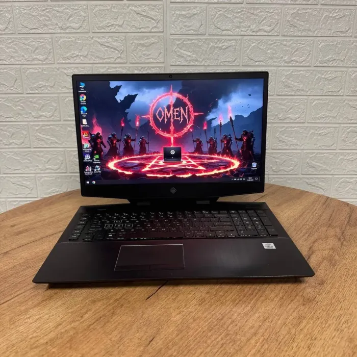 Ігровий ноутбук Б-клас HP Omen 17t-cb100 / 17.3" (3840x2160) IPS / Intel Core i7-10750H (6 (12) ядер по 2.6 - 5.0 GHz) / 16 GB DDR4 / 512 GB SSD NVMe / nVidia GeForce RTX 2060, 6 GB GDDR6, 192-bit / WebCam б/в - зображення 2