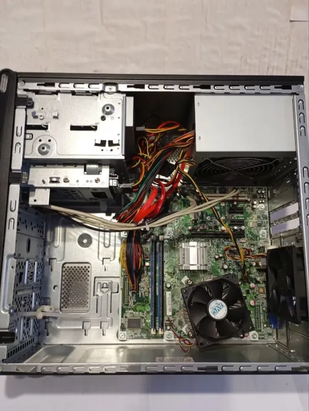 ПК HP Compaq 500B Tower / Intel Xeon X3330 (4 ядра по 2.66 GHz) / 4 GB DDR3 / 500 GB HDD / Intel HD GMA X4500 / DVD-RW б/в - зображення 5