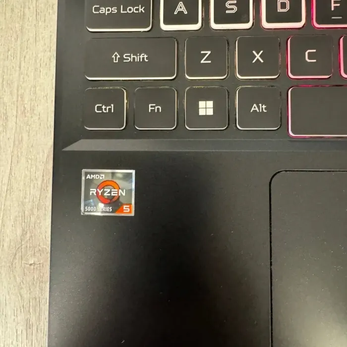 Ігровий ноутбук Acer Nitro 5 AN515-45 / 15,6" (1920x1080) IPS / AMD Ryzen 5 5600H (6 (12) ядер по 3,3 - 4,2 ГГц) / 16 ГБ DDR4 / 512 ГБ SSD / nVidia GeForce RTX 3060, 6 ГБ GDDR6, 192-біт / Веб-камера б/в - зображення 4