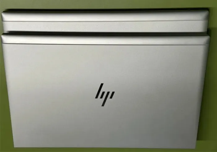 Ультрабук HP Elitebook 850 G8 / 15.6" IPS / Intel Core i5-1135G7 (4(8) ядра по 2.4-4.2 GHz) / 16GB DDR4 / 256GB SSD M.2 / Intel Iris Xe Graphics / WebCam б/в - зображення 7