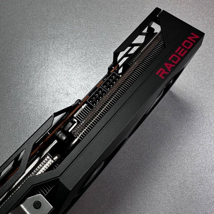 Дискретна відеокарта Sapphire Pulse Radeon RX 6800, 16 GB GDDR6, 256-bit / 1x HDMI, 3x DisplayPort / (11305-98) б/в - зображення 4