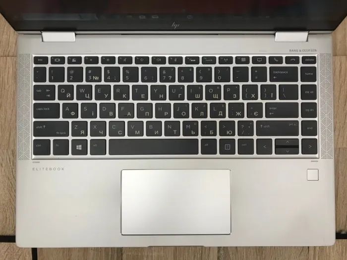 Ультрабук-трансформер Б-клас HP EliteBook x360 1040 G6 / 14" (1920x1080) IPS Touch / Intel Core i7-8665U (4 (8) ядра по 1.9 - 4.8 GHz) / 16 GB DDR4 / 256 GB SSD / Intel UHD Graphics / WebCam / HDMI б/в - зображення 4