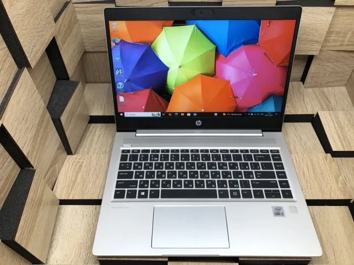 Ультрабук Б-клас HP ProBook 440 G7 / 14" (1920x1080) IPS / Intel Core i5-10210U (4 (8) ядра по 1.6 - 4.2 GHz) / 8 GB DDR4 / 250 GB SSD / Intel UHD Graphics / WebCam б/в - зображення 2