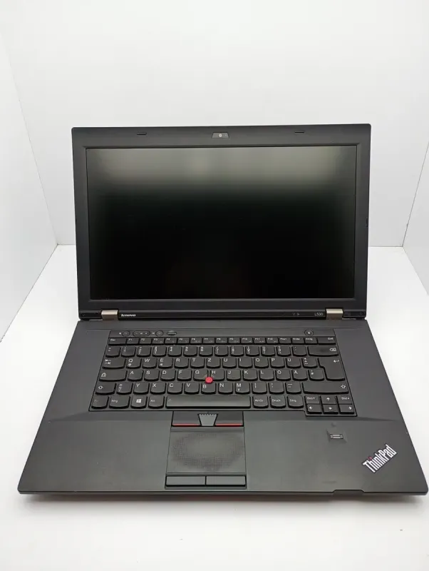 Ноутбук Lenovo ThinkPad L530 / 15" (1366x768) TN / Intel Core i3-3110M (2 (4) ядра по 2.4 GHz) / 6 GB DDR3 / 500 GB HDD / Intel HD Graphics 4000 / WebCam / АКБ не тримає б/в - зображення 2