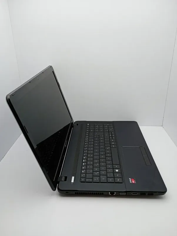 Ноутбук Acer Packard LE69 / 17.3" (1600x900) TN / AMD A4-5000 (4 ядра по 1.5 GHz) / 8 GB DDR3 / 500 GB HDD / AMD Radeon HD 8330 / WebCam б/в - зображення 5