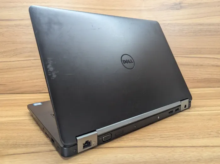Ноутбук Dell Latitude E5470 / 14" (1366x768) TN / Intel Core i5-6300U (2 (4) ядра по 2.4 - 3.0 GHz) / 8 GB DDR4 / 256 GB SSD / Intel HD Graphics 520 / WebCam / HDMI / Windows 10 б/в - зображення 7