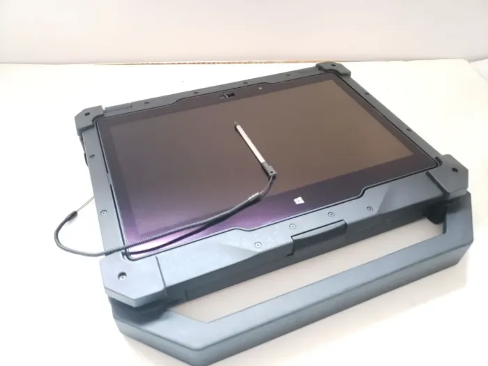 Захищений ноутбук-трансформер Dell Latitude 12 Rugged Extreme 7204 / 11.6" (1366x768) IPS Touch / Intel Core i5-4310U (2 (4) ядра по 2.0 - 3.0 GHz) / 8 GB DDR3 / 512 GB SSD / Intel HD Graphics 4400 / WebCam / 4G б/в - зображення 12