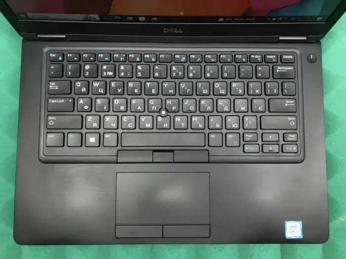 Ноутбук Б-клас Dell Latitude 5490 / 14" (1920x1080) IPS / Intel Core i5-8250U (4 (8) ядра по 1.6 - 3.4 GHz) / 8 GB DDR4 / 256 GB SSD M.2 / Intel UHD Graphics 620 / WebCam / USB 3.1 / HDMI / Windows 10 б/в - зображення 4