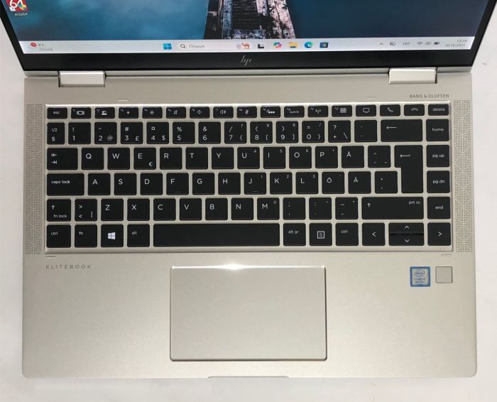 Ультрабук-трансформер HP EliteBook x360 1040 G5 / 14" (1920x1080) IPS Touch / Intel Core i7-8550U (4 (8) ядра по 1.8 - 4.0 GHz) / 16 GB DDR4 / 512 GB SSD / Intel UHD Graphics 620 / WebCam / Win 11 Pro б/в - зображення 9