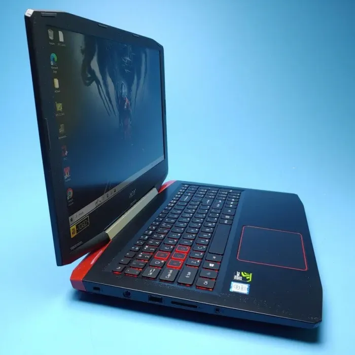 Ігровий ноутбук Б-клас Acer Aspire VX5-591G-75RM / 15.6" (1920x1080) IPS / Intel Core i7-7700HQ (4 (8) ядра по 2.8 - 3.8 GHz) / 16 GB DDR4 / 256 GB SSD / nVidia GeForce GTX 1050 Ti, 4 GB GDDR5, 128-bit / WebCam / Win 10 Home б/в - зображення 4