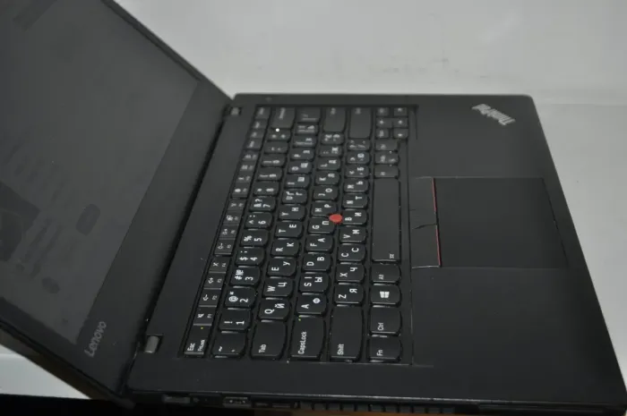 Ультрабук Lenovo ThinkPad T470 / 14" (1920x1080) TN / Intel Core i5-6300U (2 (4) ядра 2.4 - 3.0 GHz) / 16 GB DDR4 / 500 GB SSD / Intel HD Graphics 520 / Windows 11 Pro б/в - зображення 13