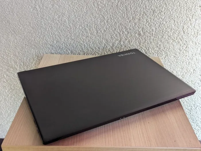 Ноутбук Б-клас Toshiba Tecra A40-D / 14" (1366x768) TN / Intel Core i5-7300U (2 (4) ядра по 2.6 - 3.5 GHz) / 8 GB DDR4 / 128 GB SSD / Intel HD Graphics 620 / WebCam б/в - зображення 7