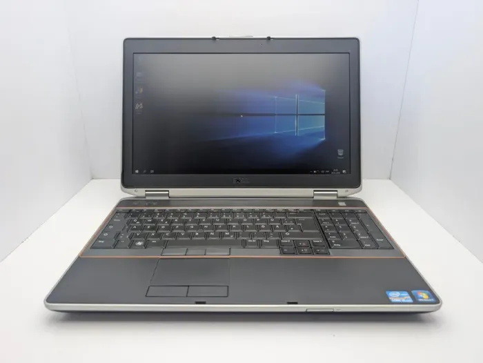 Ноутбук Dell Latitude E6520 / 15.6" (1366x768) TN / Intel Core i5-2520M (2 (4) ядра по 2.5 - 3.2 GHz) / 8 GB DDR3 / 240 GB SSD / nVidia NVS 4200M, 512 MB GDDR3, 64-bit / WebCam б/в - зображення 2