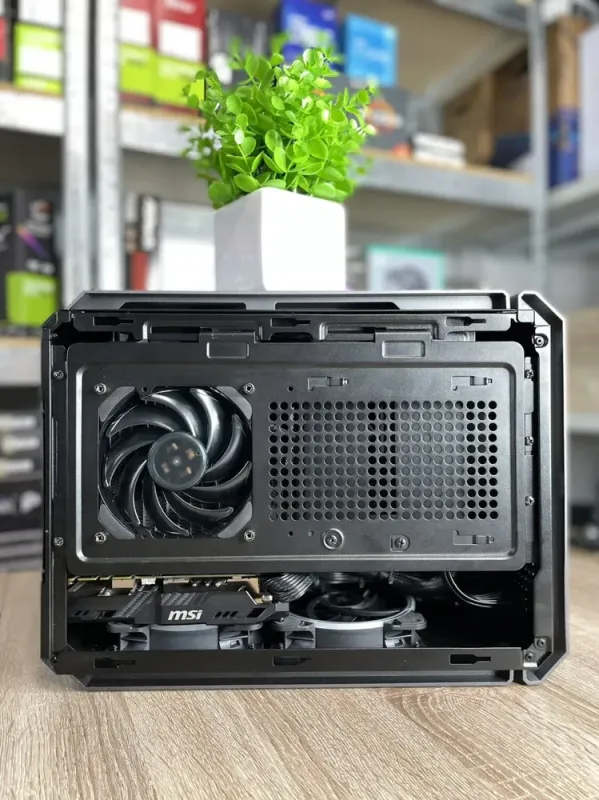 Ігровий ПК Cougar QBX Tower NEW / Intel Core i5-10400F (6 (12) ядер по 2.9 - 4.3 GHz) / 16 GB DDR4 / 512 GB SSD / MSI GTX 1070 AERO ITX, 8 GB GDDR5, 256-bit / 620W б/в - зображення 2