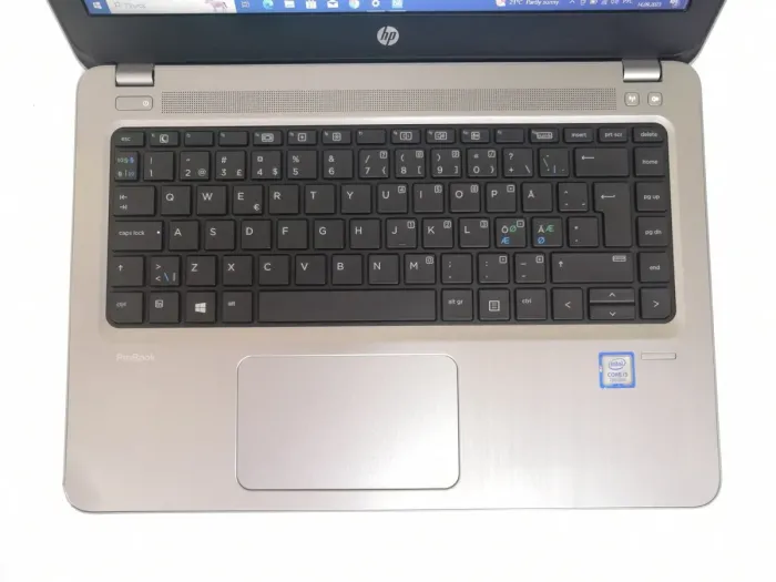 Ноутбук Б-клас HP ProBook 430 G4 / 13.3" (1366x768) TN / Intel Core i3-7100U (2 (4) ядра по 2.4 GHz) / 4 GB DDR4 / 240 GB SSD / Intel HD Graphics 620 / WebCam / HDMI / Windows 10 Pro б/в - зображення 3