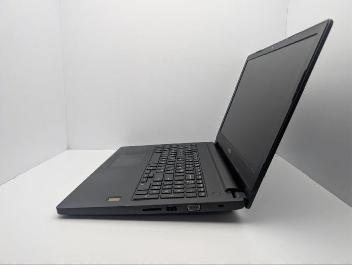 Ноутбук Dell Latitude 3570 / 15.6" (1920x1080) TN / Intel Core i5-6200U (2 (4) ядра по 2.3 - 2.8 GHz) / 8 GB DDR3 / 120 GB SSD / Intel HD Graphics 520 / WebCam б/в - зображення 5