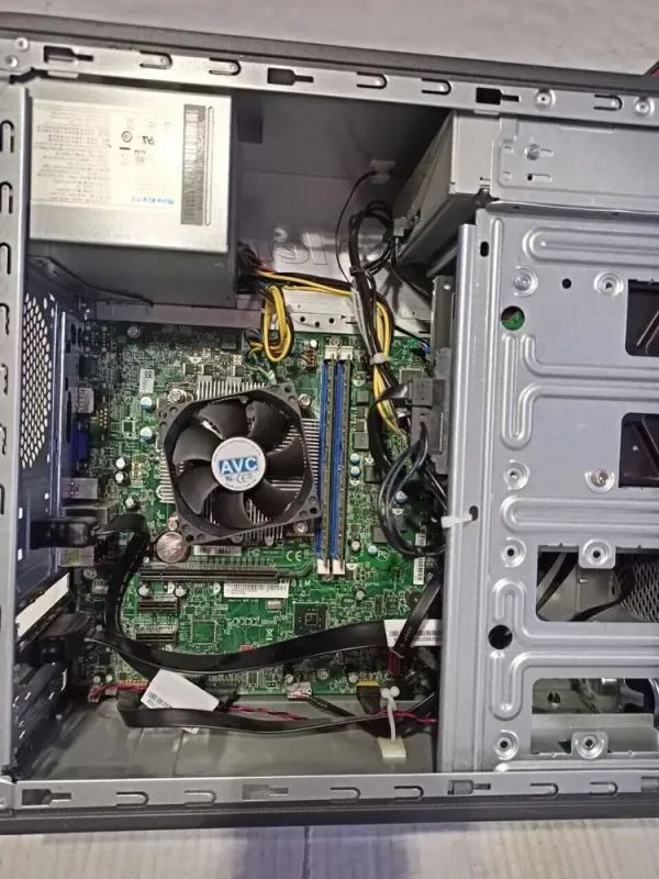 ПК Lenovo ThinkCentre E73 Tower / Core i5-4590 (4 ядра по 3.3-3.7GHz) / 8GB DDR3 / 500GB HDD / HD Graphics 4600 / DVD-RW б/в - зображення 8