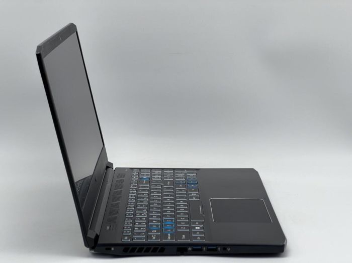 Ігровий ноутбук Б-класу Acer Predator Helios 300 PH315-54-760s / 15.6" (1920x1080) IPS / Intel Core i7-11800H (8 (16) ядер по 2.3 - 4.6 GHz) / 16 GB DDR4 / 960 GB SSD / nVidia GeForce RTX 3060, 6 GB GDDR6, 192-bit / WebCam б/в - изображение 3