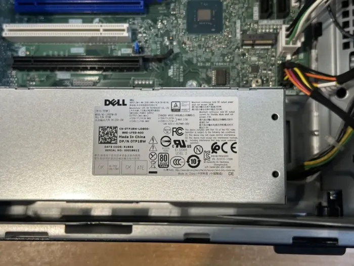 Комп'ютер Б-клас Dell OptiPlex 7060 Tower / Intel Core i5-8500 (6 ядер по 3.0 - 4.1 GHz) / 8 GB DDR4 / 120 GB SSD / Intel UHD Graphics 630 / 260W / USB 3.1 / DisplayPort б/в - зображення 8