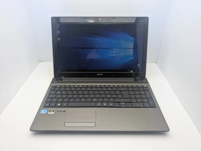 Ноутбук Acer Aspire 5750G / 15.6" (1366x768) TN / Intel Core i5-2450M (2 (4) ядра по 2.5 - 3.1 GHz) / 8 GB DDR3 / 120 GB SSD / nVidia GeForce GT 630M, 1 GB GDDR5, 128-bit / WebCam б/в - зображення 2