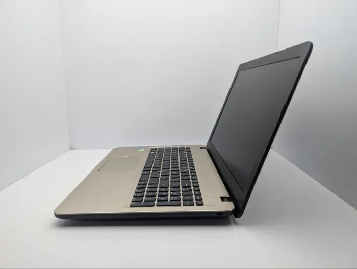 Ноутбук Asus R540N / 15.6" (1366x768) TN / Intel Celeron N3350 (2 ядра по 1.1 - 2.4 GHz) / 4 GB DDR3 / 120 GB SSD / nVidia GeForce 920MX, 2 GB GDDR3, 64-bit / WebCam б/в - зображення 5