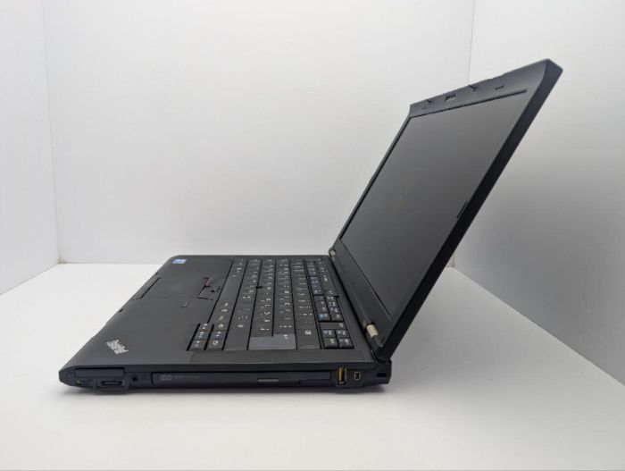 Ноутбук Lenovo ThinkPad T410 / 14" (1366x768) TN / Intel Core i5-540M (2 (4) ядра по 2.5 - 3.0 GHz) / 6 GB DDR3 / 250 GB HDD / Intel HD Graphics / DVD-ROM б/в - зображення 5