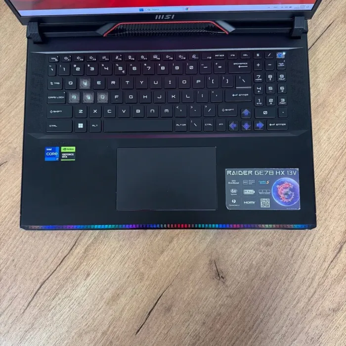 Ігровий ноутбук Б-клас MSI Raider GE78 HX 13VG / 17" (2560x1600) IPS / Intel Core i7-13700HX (16 (24) ядер по 3.7 - 5.0 GHz) / 16 GB DDR5 / 1000 GB SSD NVMe / nVidia GeForce RTX 4070, 8 GB GDDR6, 128-bit / WebCam б/в - зображення 7