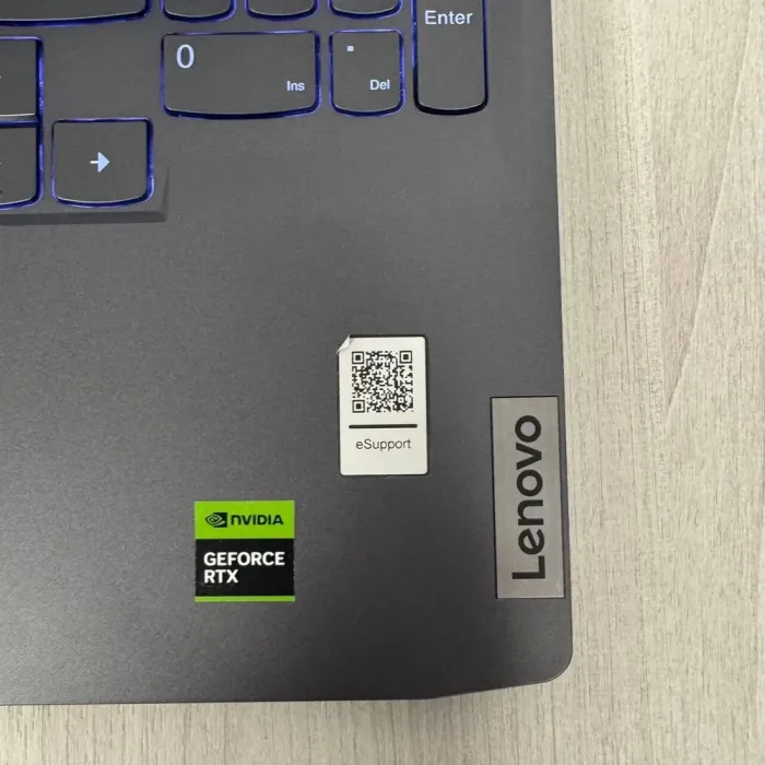 Ігровий ноутбук Б-класу Lenovo LOQ 15APH8 / 15,6" (1920x1080) IPS / AMD Ryzen 7 7840HS (8 (16) ядер по 3,8 - 5,1 ГГц) / 16 ГБ DDR5 / 512 ГБ SSD NVMe / nVidia GeForce RTX 4060, 8 ГБ GDDR6, 128-bit / WebCam б/в - зображення 8