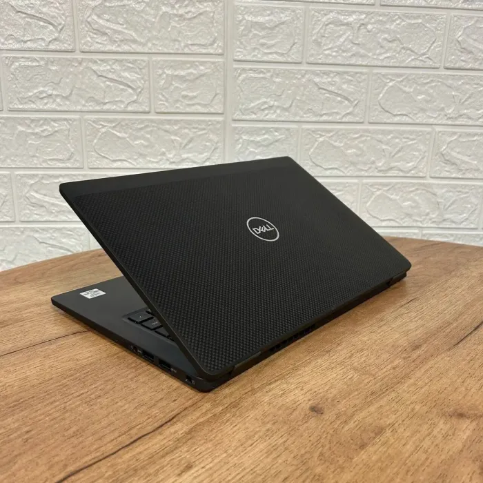 Ультрабук Б-клас Dell Latitude 7410 / 14" (1920x1080) TN Touch / Intel Core i7-10610U (4 (8) ядра по 1.8 - 4.9 GHz) / 16 GB DDR4 / 256 GB SSD / Intel UHD Graphics / WebCam б/в - зображення 6