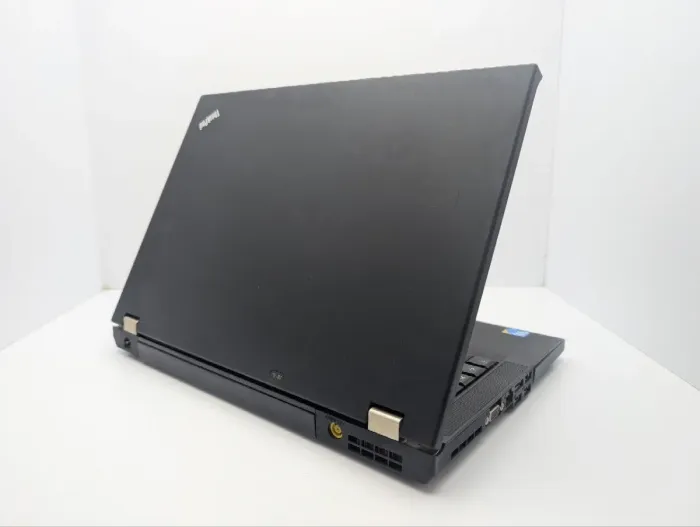 Ноутбук Lenovo ThinkPad T410 / 14" (1366x768) TN / Intel Core i5-540M (2 (4) ядра по 2.5 - 3.0 GHz) / 6 GB DDR3 / 250 GB HDD / Intel HD Graphics / DVD-ROM б/в - зображення 8