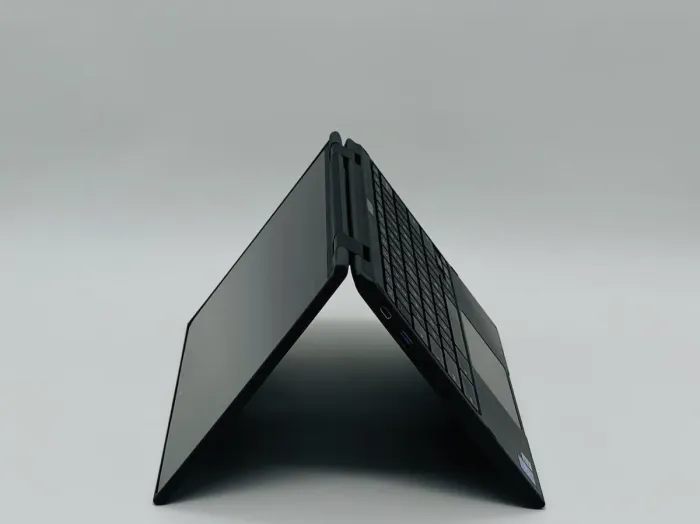 Нетбук Б-клас Lenovo 500e Chromebook 2-in-1 / 11.6" (1366x768) IPS Touch / Intel Celeron N3450 (4 ядра по 1.1 - 2.2 GHz) / 4 GB DDR4 / 32 GB eMMC / Intel HD Graphics 500 / WebCam / ChromeOS б/в - зображення 5