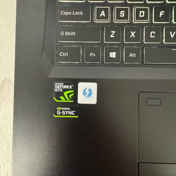 Ігровий ноутбук Eluktronics 17 PA17HP6 / 17,3" (2560x1440) IPS / Intel Core i7-7700HQ (4 (8) ядра по 2,8 - 3,8 ГГц) / 16 ГБ DDR4 / 240 ГБ SSD NVMe / nVidia GeForce GTX 1070, 8 ГБ GDDR5, 256-біт / WebCam б/в - зображення 8