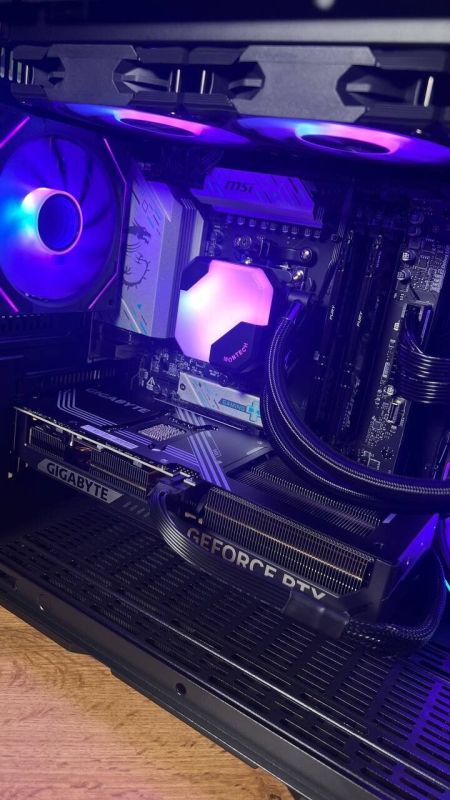 Збірка на замовлення: ігровий ПК GameMax Hype-M Black Tower / AMD Ryzen 7 7800X3D (8 (16) ядер по 4.2 - 5.0 GHz) / 32 GB DDR5 / 2000 GB SSD M.2 / nVidia GeForce RTX 5070, 12 GB GDDR7, 192-bit / 750W - зображення 5