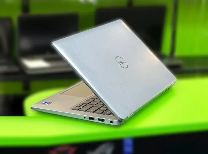 Ультрабук Dell Latitude 5440 / 14" (1920x1080) IPS / Intel Core i7-1355U (10 (12) ядер по 1.7 - 5.0 GHz) / 16 GB DDR4 / 256 GB SSD M.2 / Intel Iris Xe Graphics / WebCam / Win 11 Pro б/в - зображення 5