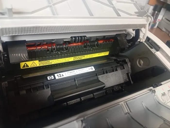 Принтер HP LaserJet 1020 / Лазерний монохромний друк / 600x600 dpi / A4 / 14 стор/хв / USB 2.0 б/в - зображення 3