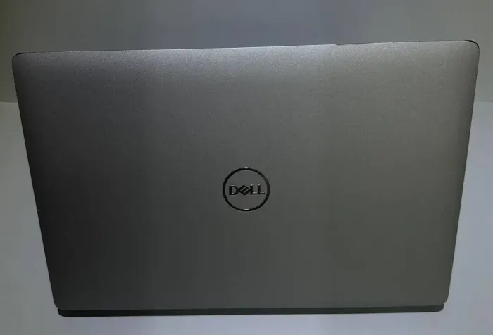 Мобільна робоча станція Б-клас Dell Precision 3551 / 15.6" (1920x1080) IPS / Intel Core i7-10750H (6 (12) ядер по 2.6 - 5.0 GHz) / 32 GB DDR4 / 512 GB SSD / nVidia Quadro P620, 4 GB GDDR5, 128-bit / WebCam / Win 11 Pro б/в - зображення 3