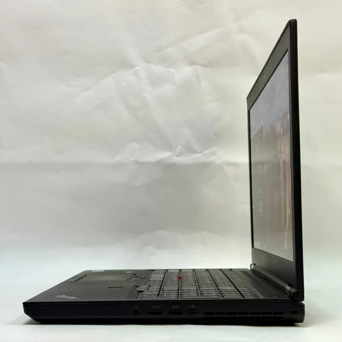Мобільна робоча станція Lenovo ThinkPad P51 / 15,6" (3840x2160) IPS / Intel Core i7-7700HQ (4 (8) ядер по 2,8 - 3,8 ГГц) / 32 ГБ DDR4 / 512 ГБ SSD / nVidia Quadro M1200, 4 ГБ GDDR5, 128-біт / WebCam / Windows 10 Pro б/в - зображення 6