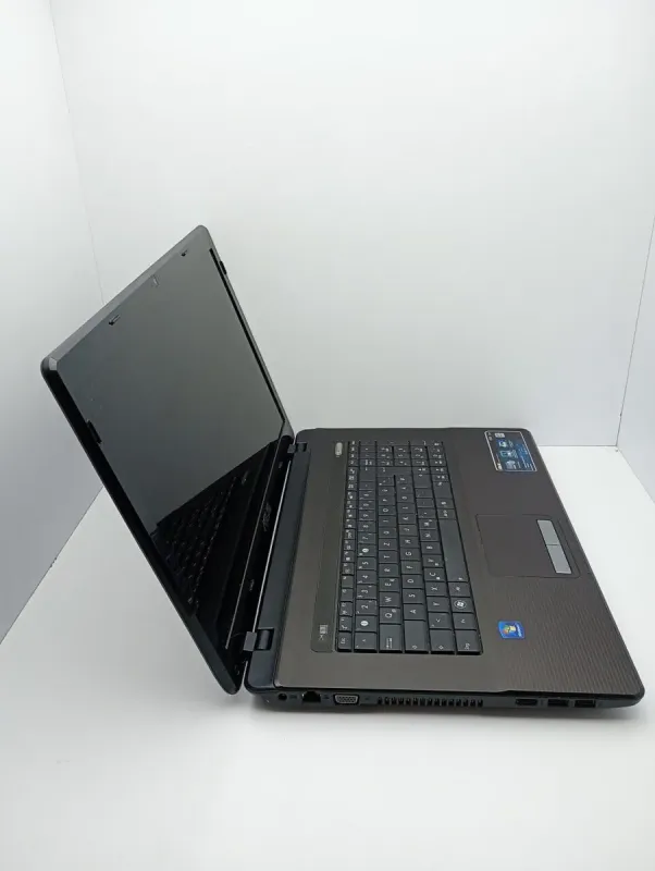 Ноутбук Asus X73 / 17.3" (1600x900) TN / AMD E-450 (2 ядра по 1.66 GHz) / 4 GB DDR3 / 120 GB SSD + 320 GB HDD / AMD Radeon HD 6320M / WebCam б/в - зображення 5