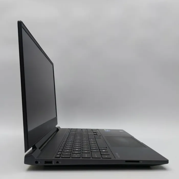 Ігровий ноутбук HP Victus 15 / 15.6" (1920x1080) IPS / Intel Core i5-12450H (8 (12) ядер по 3.3 - 4.4 GHz) / 32 GB DDR4 / 512 GB SSD / nVidia GeForce GTX 1650, 4 GB GDDR5, 128-bit / WebCam / HDMI б/в - зображення 4