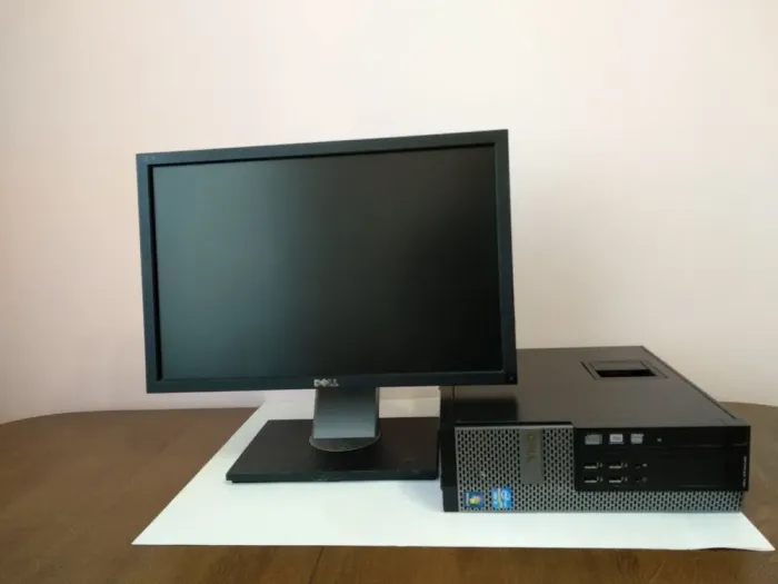 Комплект ПК: Dell 790 SFF / Intel Core i3-2100 (2 (4) ядра по 3.1 GHz) / 4 GB DDR3 / 250 GB HDD / Intel HD Graphics 2000 + Монітор Dell Professional P1911b / 19" (1440x900) TN / DVI, VGA, USB б/в - зображення 2