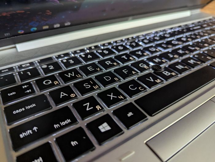 Ультрабук HP EliteBook 850 G7 / 15.6" (1920x1080) IPS / Intel Core i5-10210U (4 (8) ядра по 1.6 - 4.2 GHz) / 16 GB DDR4 / 500 GB SSD / Intel UHD Graphics / Fingerprint / WebCam / Windows 10 б/в - изображение 6