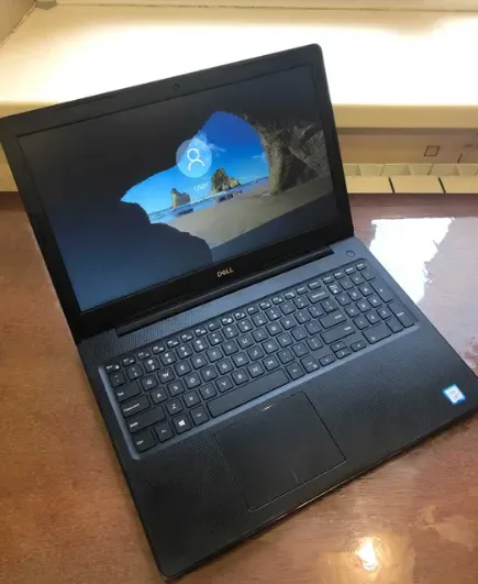 Ігровий ноутбук Dell Latitude 3590 / 15.6" (1920x1080) TN / Intel Core i7-8550U (4 (8) ядра по 1.8 - 4.0 GHz) / 8 GB DDR4 / 256 GB SSD / AMD Radeon R7 M460, 2 GB GDDR5, 64-bit / WebCam б/в - зображення 2