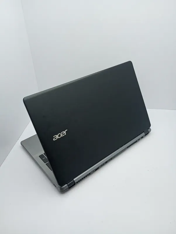 Ультрабук Acer Aspire V5 / 15.6'' (1366x768) TN / Intel Core i5-4210U (2 (4) ядра по 1.7 - 2.7 GHz) / 8 GB DDR3 / 240 GB SSD / Intel HD Graphics 4400 / WebCam б/в - зображення 5
