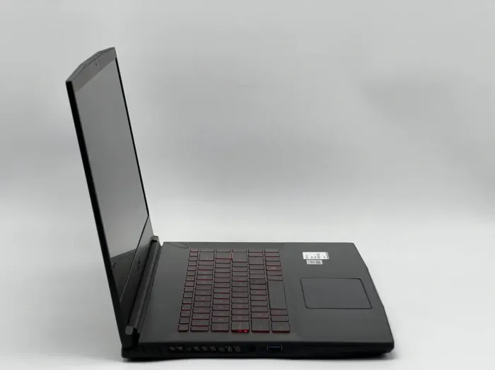 Ігровий ноутбук Б-класу MSI GF63 Thin 11SC MS-16R6 / 15.6" (1920x1080) IPS / Intel Core i5-11400H (6 (12) ядер по 2,7 - 4,5 ГГц) / 16 ГБ DDR4 / 960 ГБ SSD / nVidia GeForce GTX 1650 Max-Q, 4 ГБ GDDR6, 128-біт / WebCam б/в - зображення 3