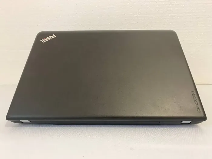 Ноутбук Lenovo ThinkPad E550 / 15.6" (1366x768) TN / Intel Core i5-5200U (2 (4) ядра по 2.2 - 2.7 GHz) / 8 GB DDR3 / 240 GB SSD / Intel HD Graphics 5500 / WebCam б/в - зображення 7