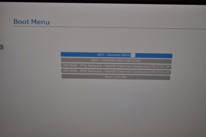 Комп'ютер Б-клас HP ProDesk 600 G3 SFF / Intel Core i5-6500 (4 ядра по 3,2 - 3,6 ГГц) / 8 ГБ DDR4 / 500 ГБ HDD / Intel HD Graphics 530 б/в - изображение 3